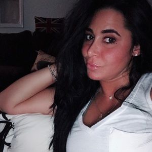 Meet your Posher, Carla